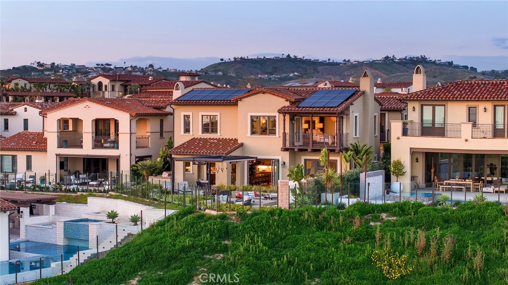 ,Sea Summit - Residential