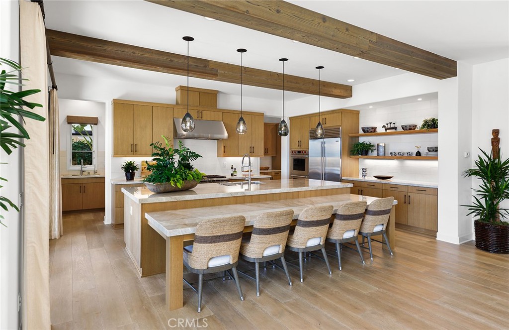 ,Sea Summit - Residential