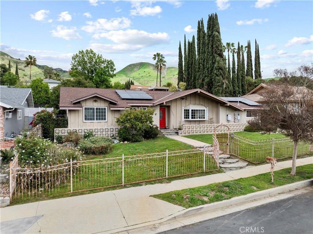 listing image 0