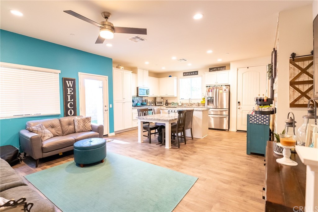 Photo 4 of 29 of 16076 Maestro Way house