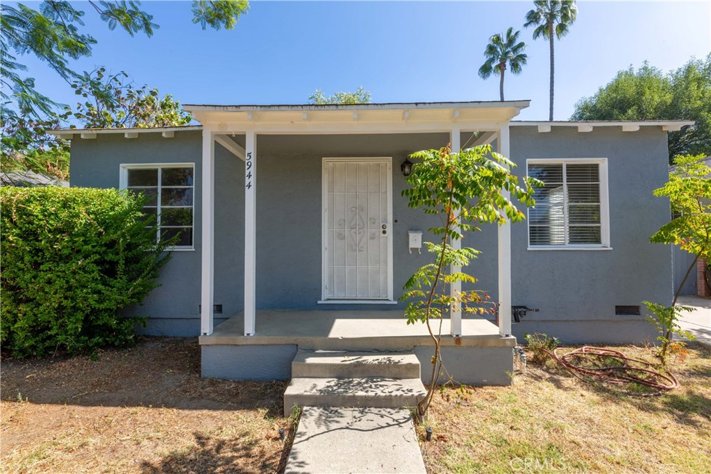 5944 Lasaine Avenue