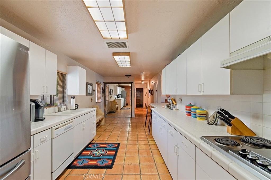 4251 N Intake Boulevard