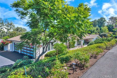 A home in North Tustin