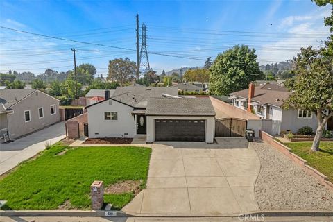 A home in Duarte