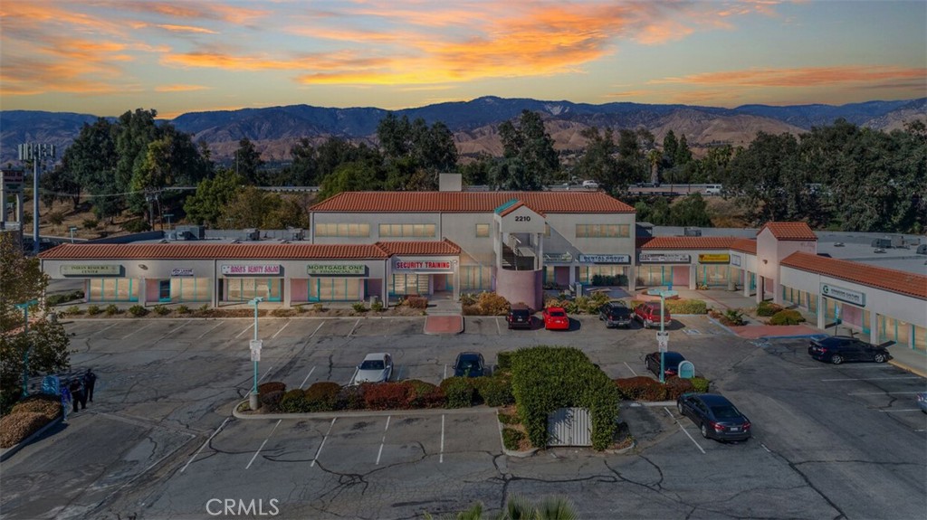 The Space was previously used as a church. Stage,2 Restrooms, Open Floor, Plenty of Parking. The Highland Commons is a Multi-Tenant Neighborhood Center offering Spaces from 1200-2,400 sq ft. The center is strategically located on Highland Ave, Just off the 210 Freeway and it's located within the retail hub of the area. Spaces are desirable for multi- uses including professional offices, Barbershop, Church, medical retail spaces, and much more. There is plenty of parking, great visibility, different range of spaces, strong daytime population , and great foot traffic.