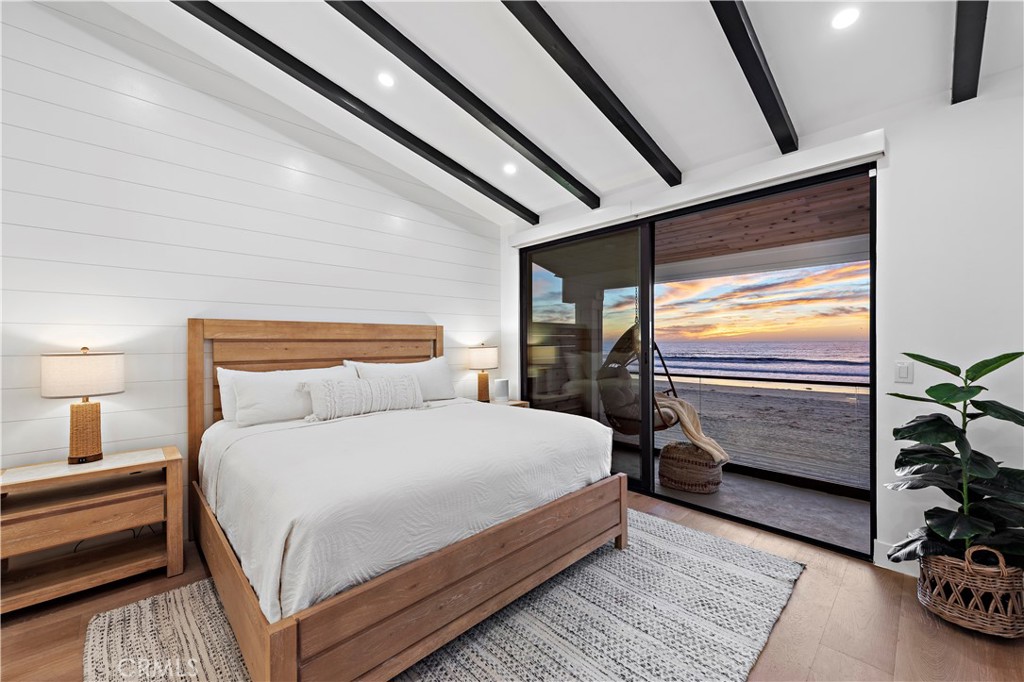 Mission Beach - Residential