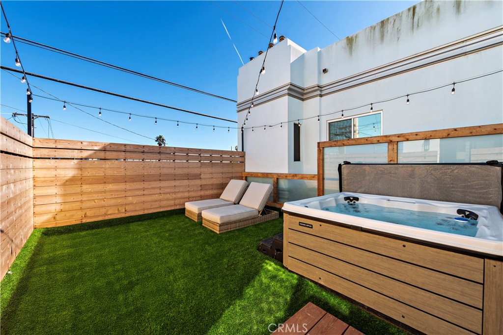 Mission Beach - Residential