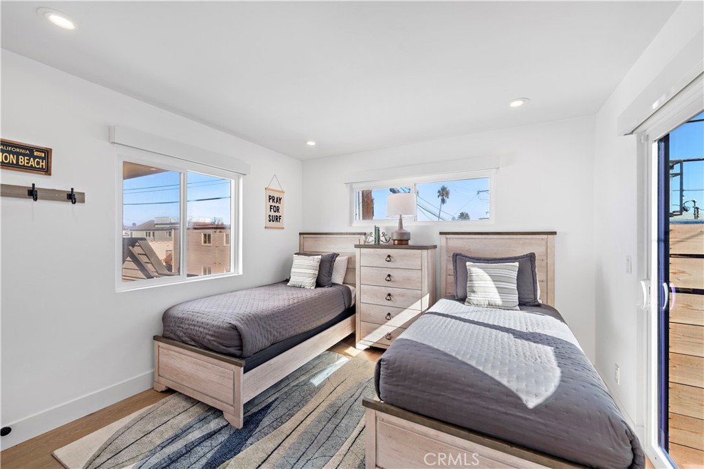 Mission Beach - Residential