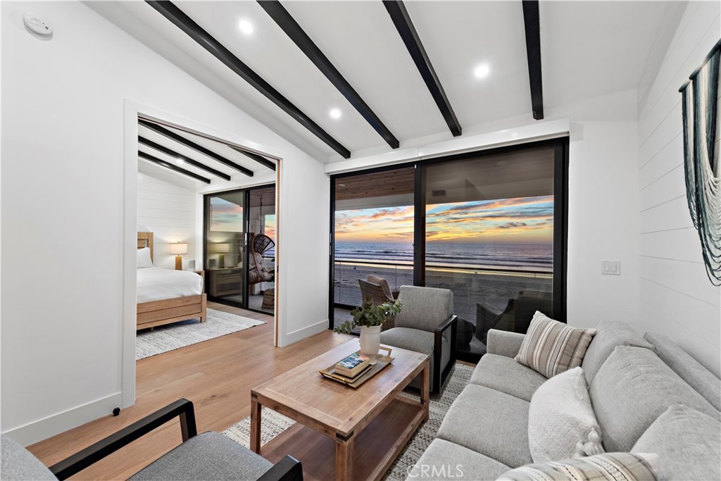 Mission Beach - Residential