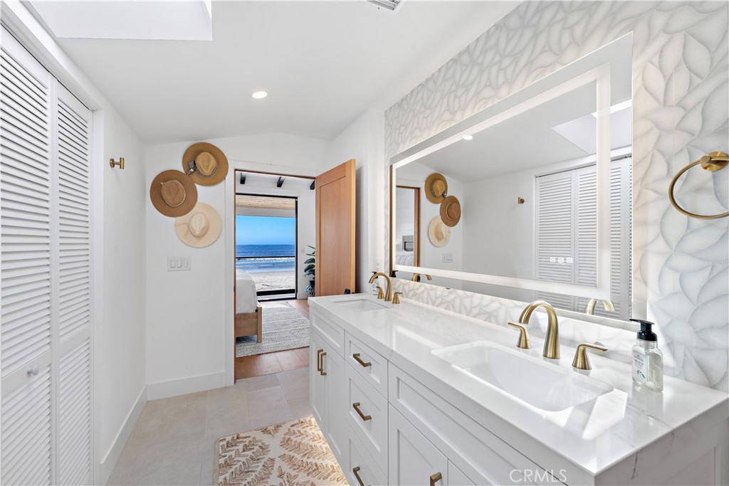 Mission Beach - Residential