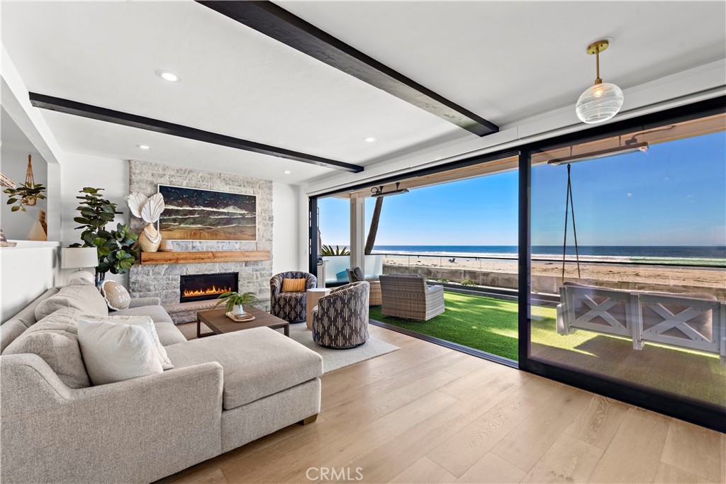 3281 Ocean Front Walk