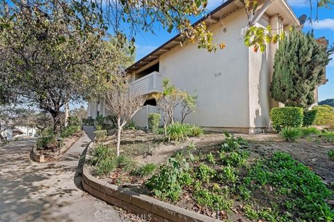 A home in La Mirada