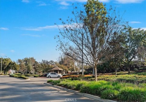 A home in La Mirada