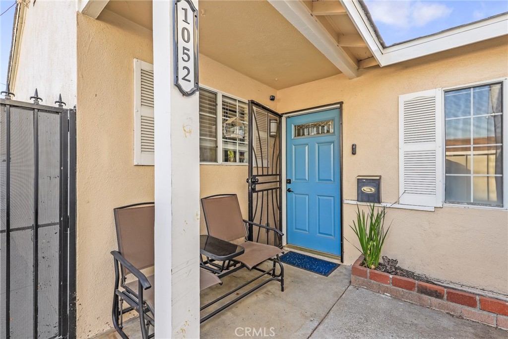 1052 Greenhedge Street