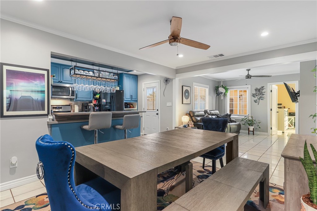 1052 Greenhedge Street