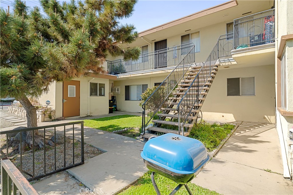 1835 W 166th Street