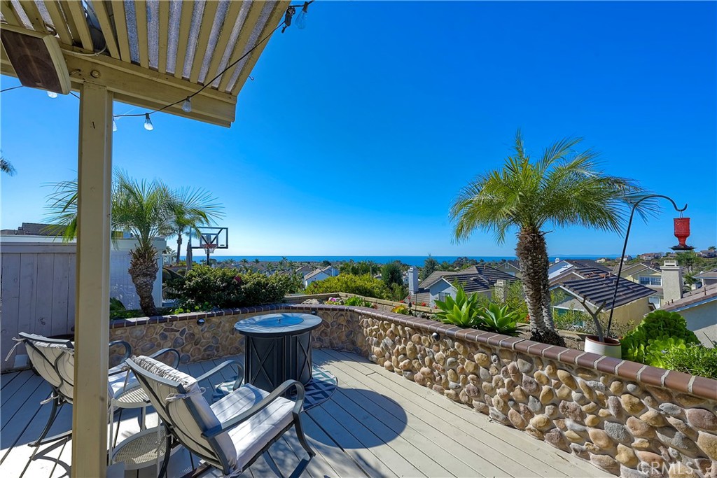 2403 avenida mastil 76