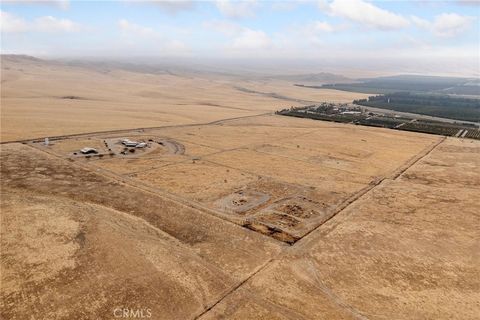 A home in Arvin