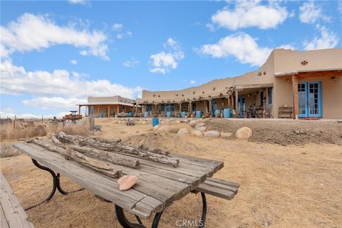 A home in Arvin