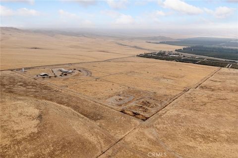 A home in Arvin