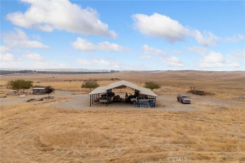 A home in Arvin