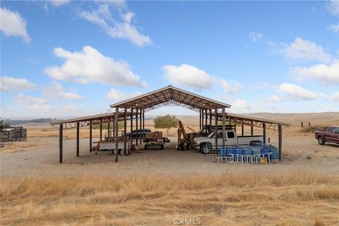 A home in Arvin