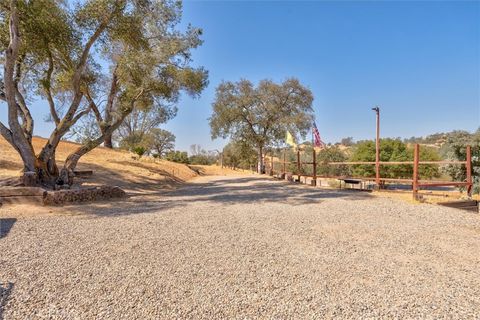 A home in Madera