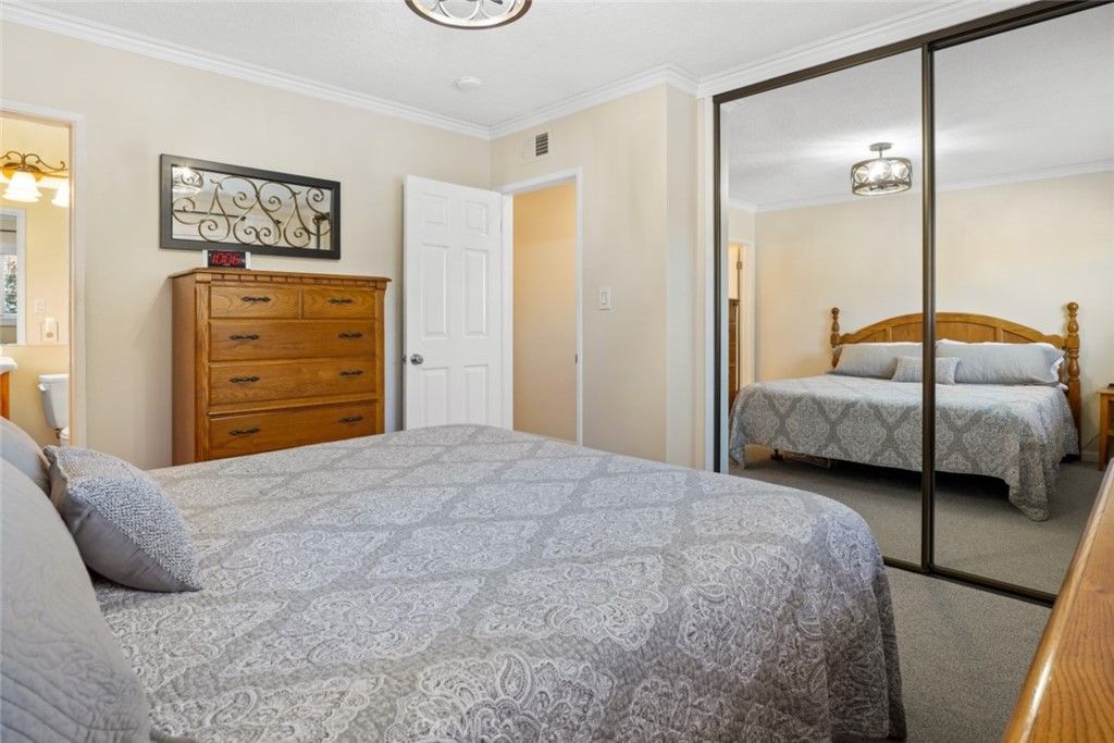 listing image 130723388859122816907