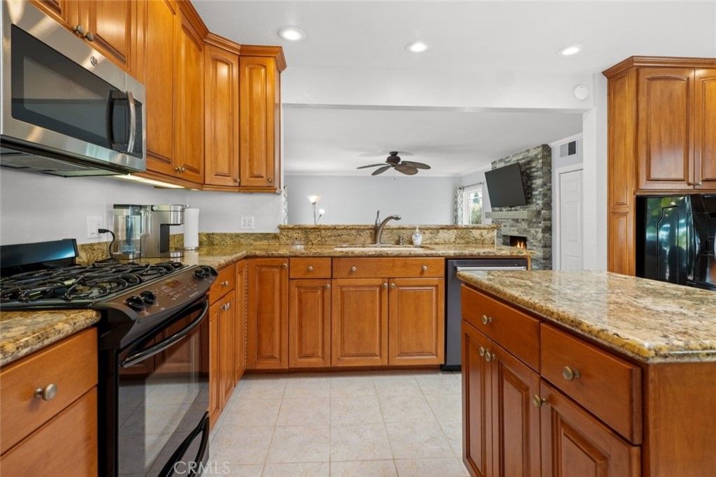 listing image 130727719936257153642