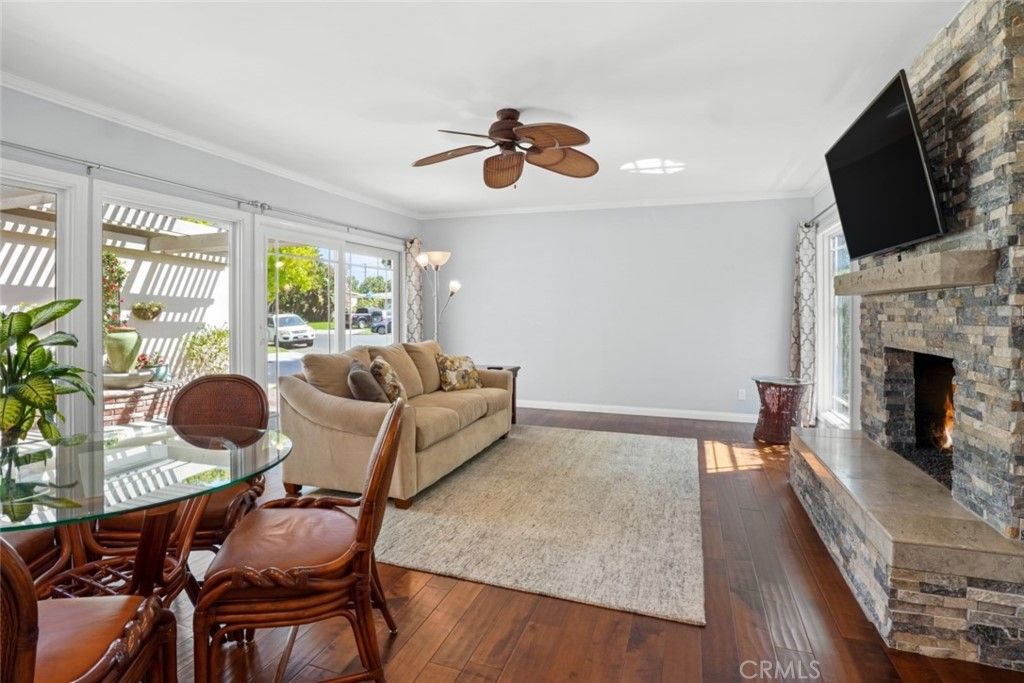 listing image 130722968353559169093