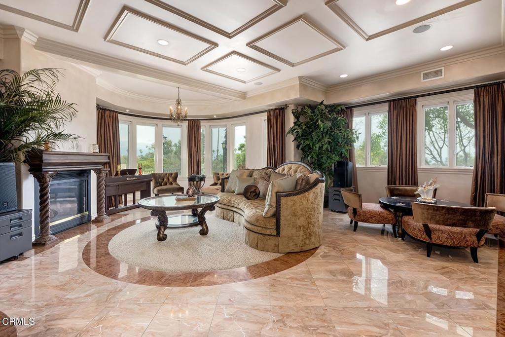 Properties 3 868 Braewood Court