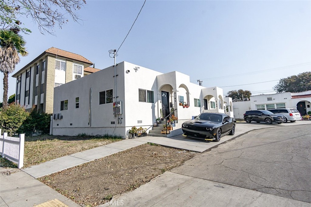 8146 Bright Avenue