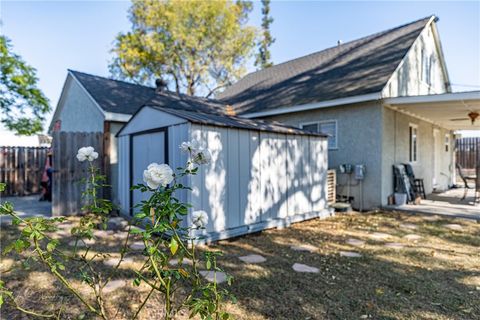 A home in La Mirada