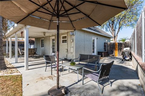 A home in La Mirada