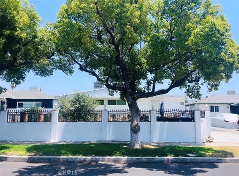 A home in North Hollywood