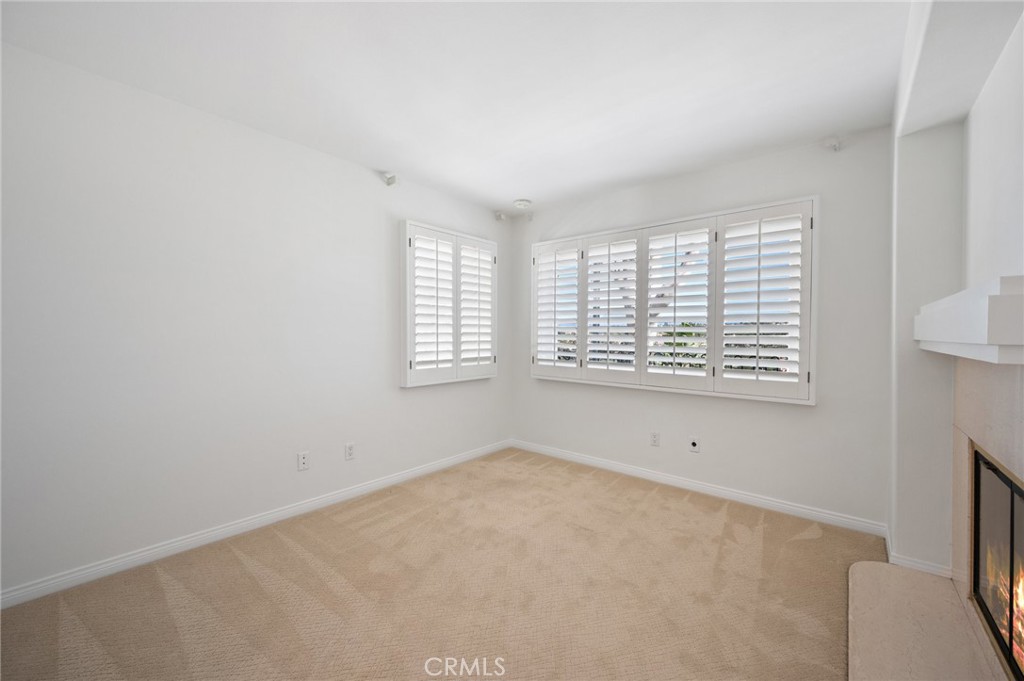 Crest De Ville Terraces (CDT) - Residential Lease