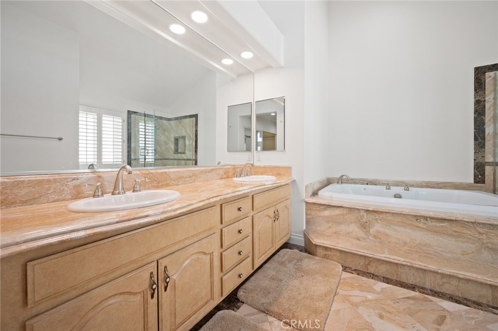 Crest De Ville Terraces (CDT) - Residential Lease