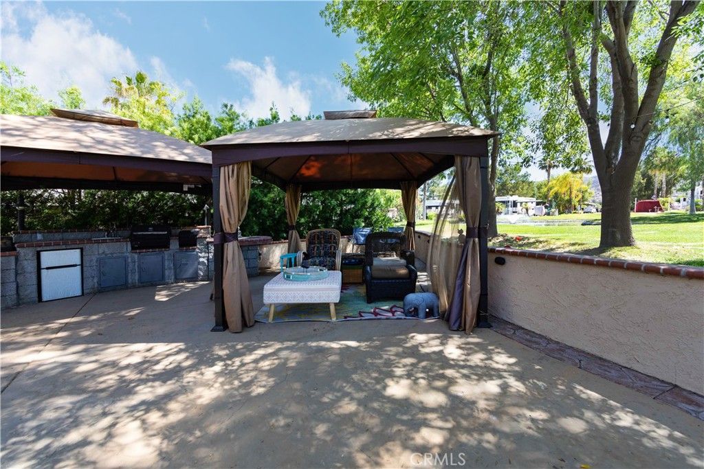 listing image 130728537735791072151