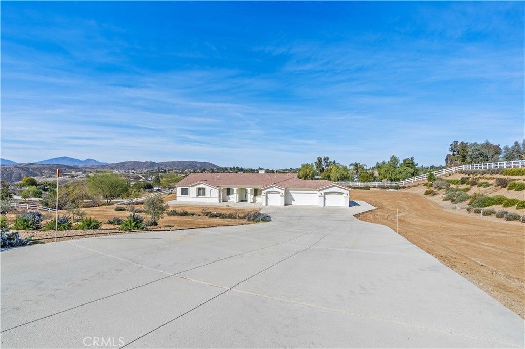 listing image 50