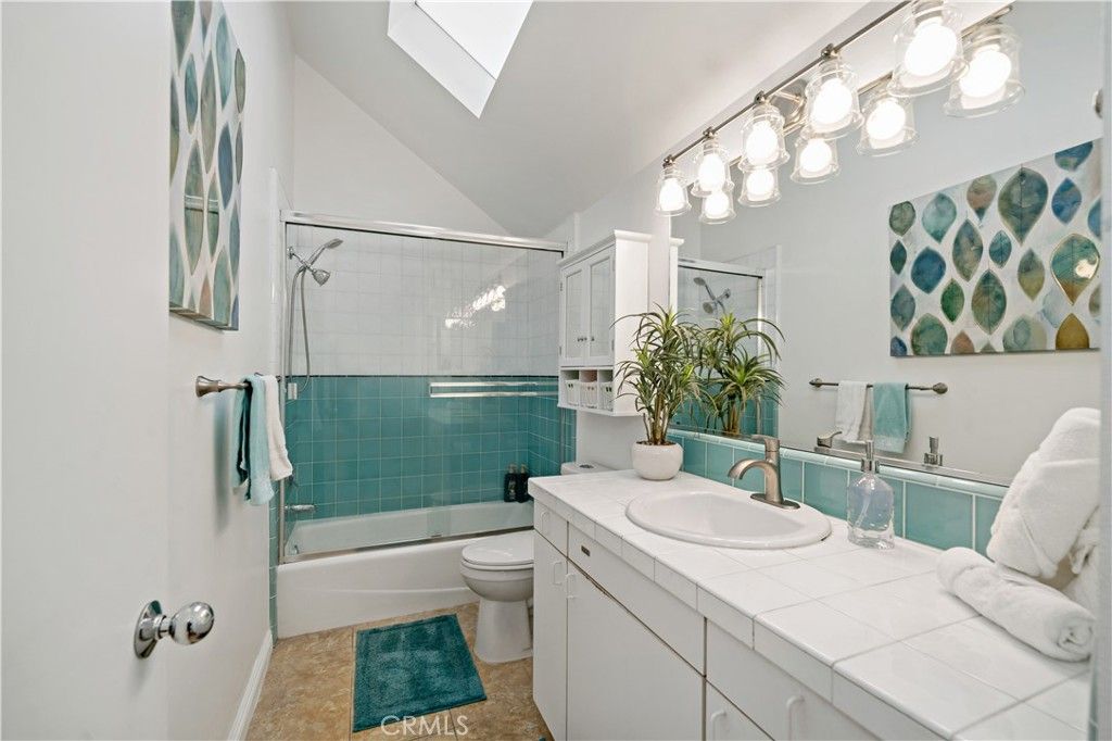 listing image 130726882599341514908