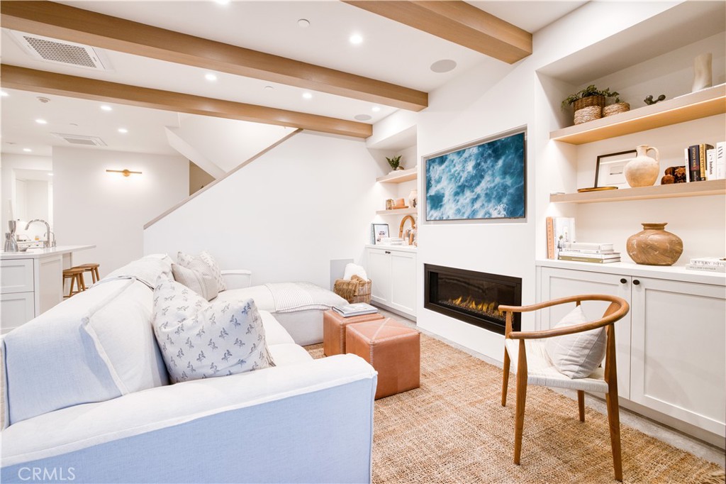 ,Oceanfront - Residential