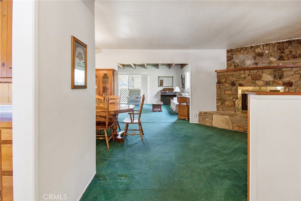 listing image 130723896983349591336