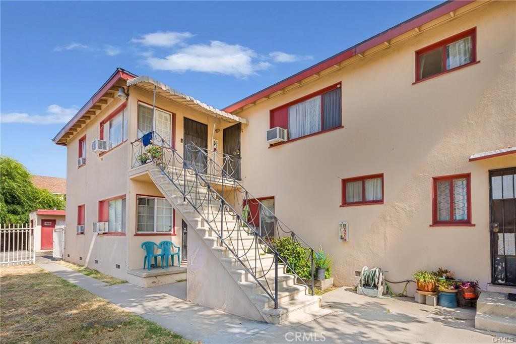 6003 Cahuenga Boulevard