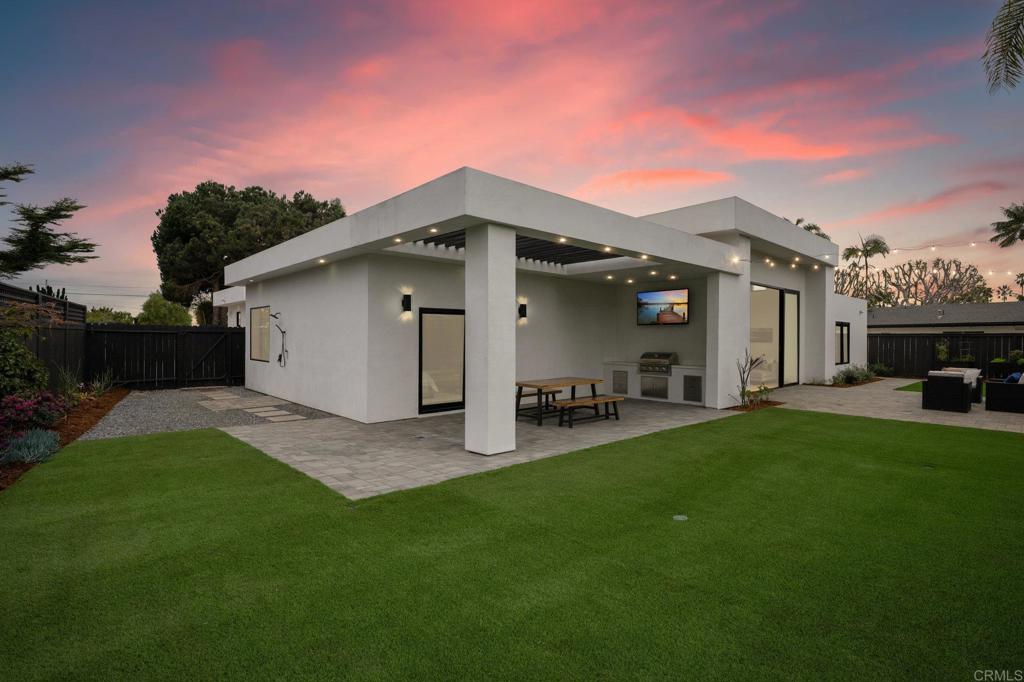 810 Seabright Lane