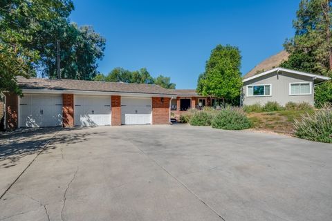 A home in Hidden Hills