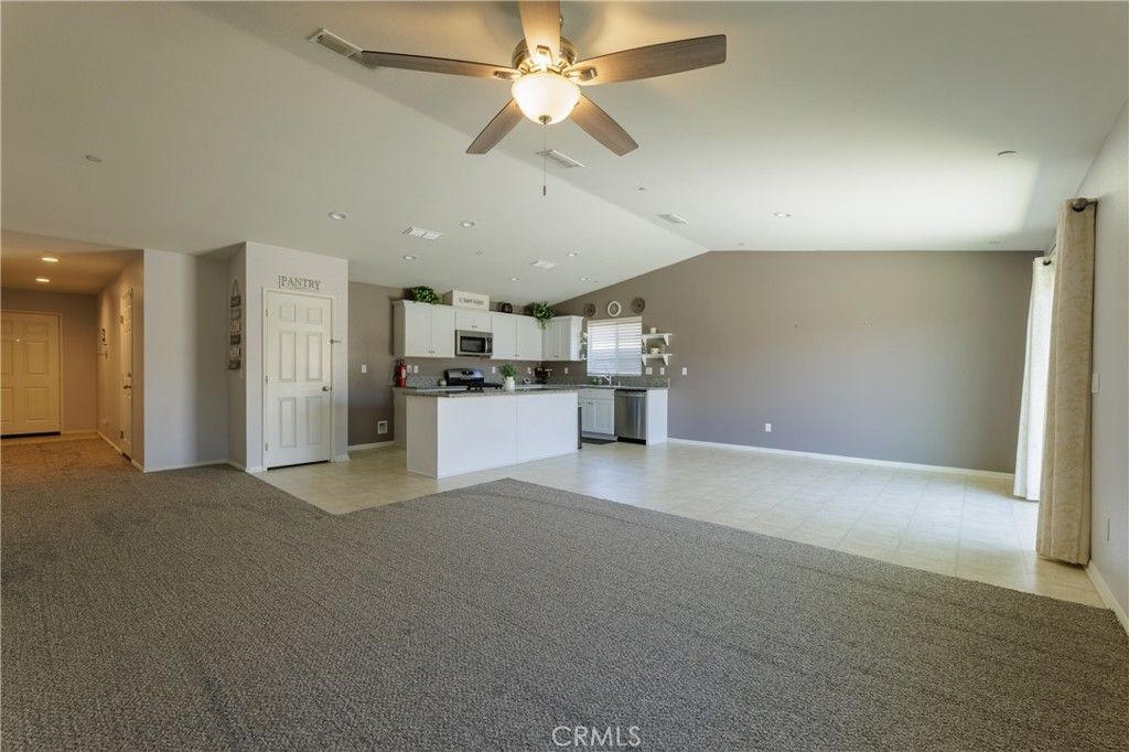 listing image 130727464094105458326