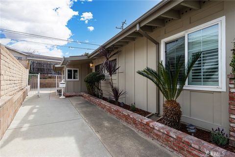 A home in La Mirada