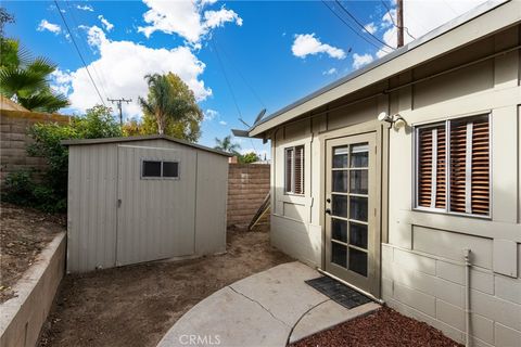 A home in La Mirada