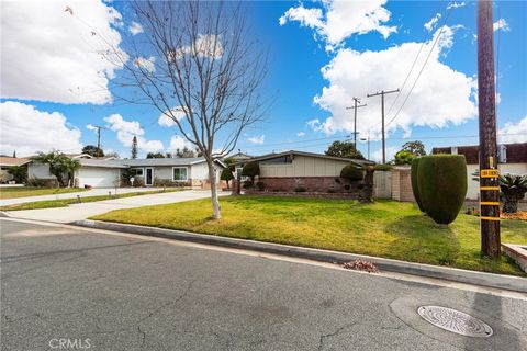 A home in La Mirada