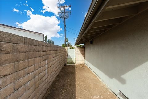 A home in La Mirada